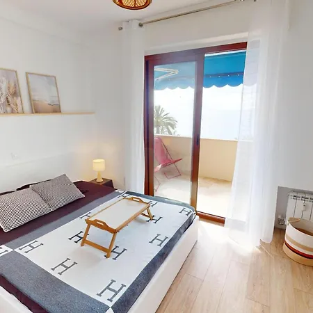 Superbe 4p Renove Climatise Avec Terrasse Proche Et Centre - Fr-1-196-359 * Menton