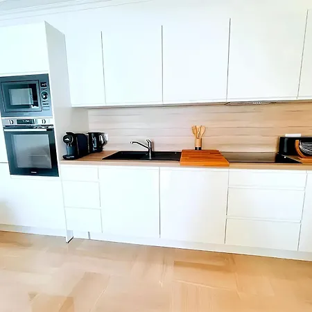 Superbe 4p Renove Climatise Avec Terrasse Proche Et Centre - Fr-1-196-359 * Menton